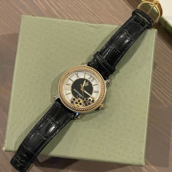 ❌SOLD❌ JUDITH RIPKA Women's Watch Floating Heart Charm Black Leather Band - Picture 1 of 10